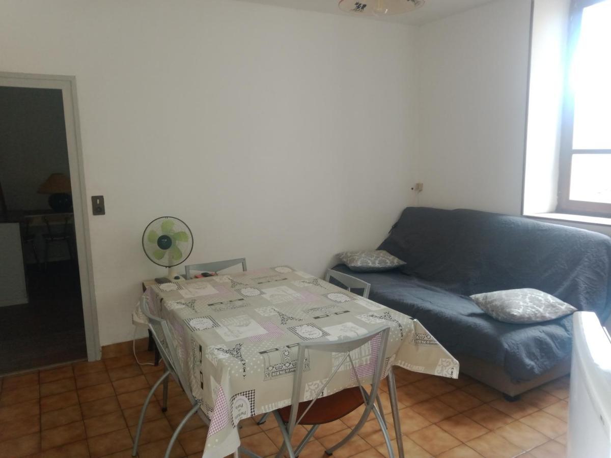 Appartement Du Jardin Saint-Affrique Exteriör bild