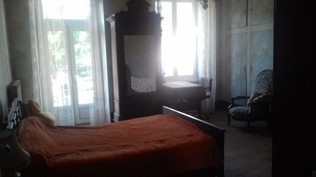 Appartement Du Jardin Saint-Affrique Exteriör bild
